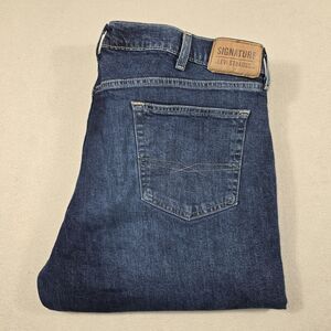 Signature By Levi Strauss Men's Relaxed Jeans Size 42x30 Dark Blue Denim